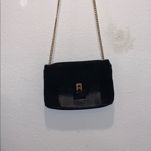 Black Purse on Gold Chain - Picture 2 of 4